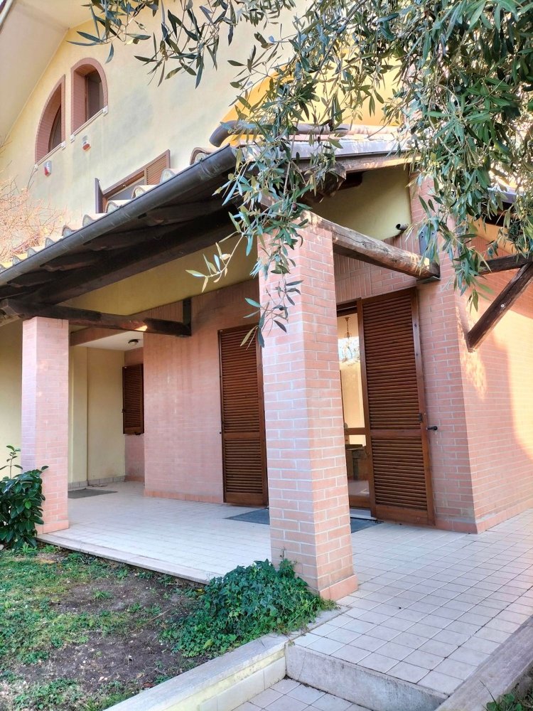 10 bedrooms Villa in Francavilla al Mare, Italy No. 349351