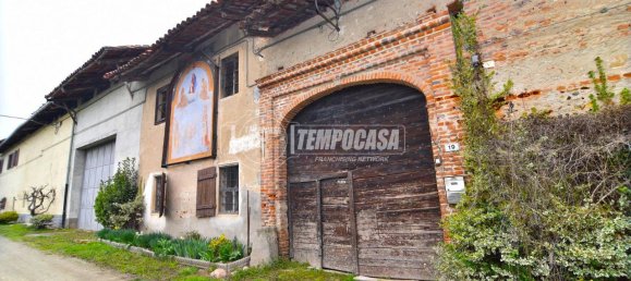 2غرفة منزل في San Benigno Canavese, Italy رقم 38178 3