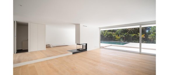 Villa de 4 dormitorios en Cascais, Portugal No. 352913 4