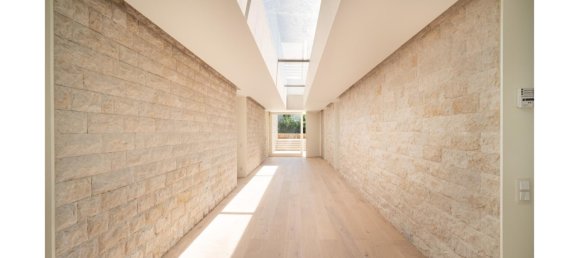 Villa de 4 dormitorios en Cascais, Portugal No. 352913 3