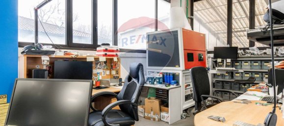 2-Zimmer Gewerbliche Immobilie in Samarate, Italy, Nr. 58565 18