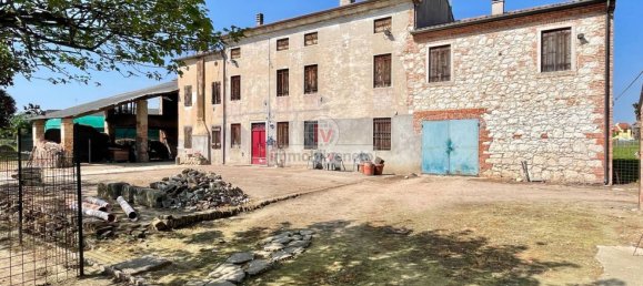 Дом с 10 комнатами в Колонья Венета, Италия № 174560 3