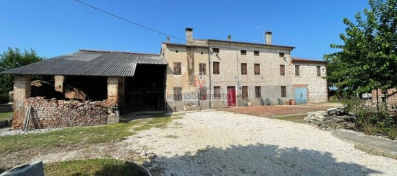 Дом с 10 комнатами в Колонья Венета, Италия № 174560 9