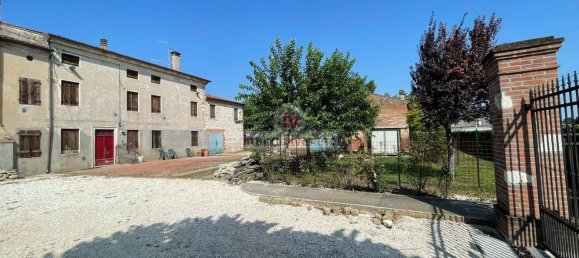 Дом с 10 комнатами в Колонья Венета, Италия № 174560 2