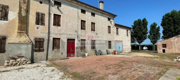 Дом с 10 комнатами в Колонья Венета, Италия № 174560 4