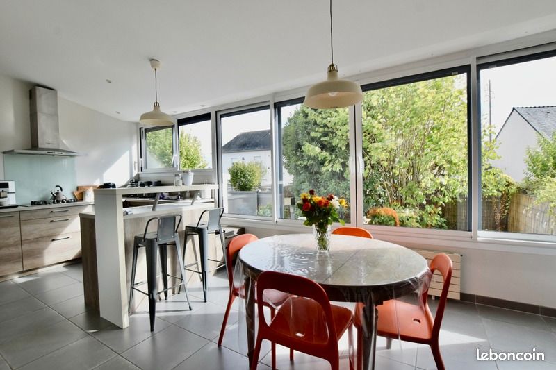 5 bedrooms House in Montreuil-Juigne, France No. 343179