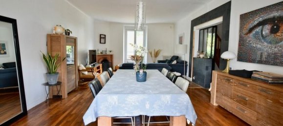 5 bedrooms House in Montreuil-Juigne, France No. 343179 4