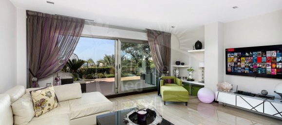 3 bedrooms Apartment in El Madronal, Spain No. 109490 2