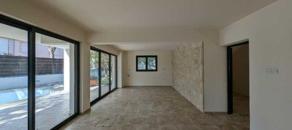 3 Schlafzimmer Gewerbliche Immobilie in Limassol, Cyprus, Nr. 20760 6