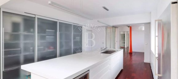 3 bedrooms Apartment in Montreuil, France No. 166005 9