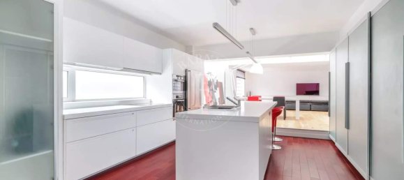 3 bedrooms Apartment in Montreuil, France No. 166005 10