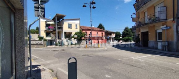 2غرفة عقار تجاري في Vidigulfo, Italy رقم 260187 45