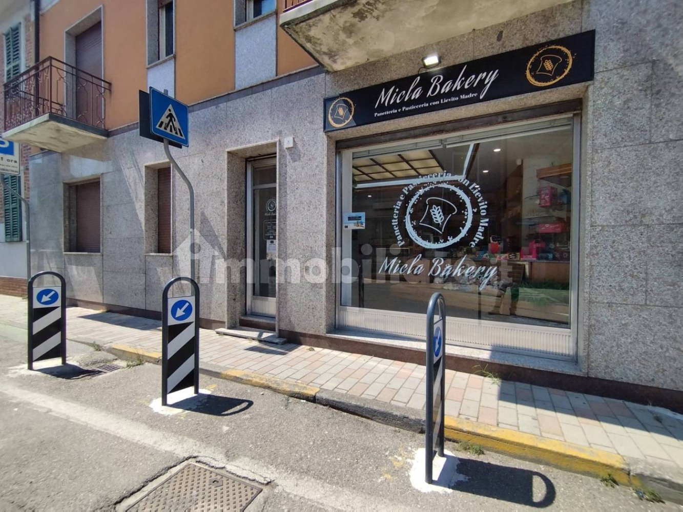 2غرفة عقار تجاري في Vidigulfo, Italy رقم 260187