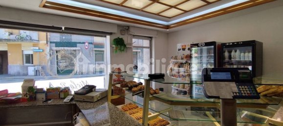 2غرفة عقار تجاري في Vidigulfo, Italy رقم 260187 8