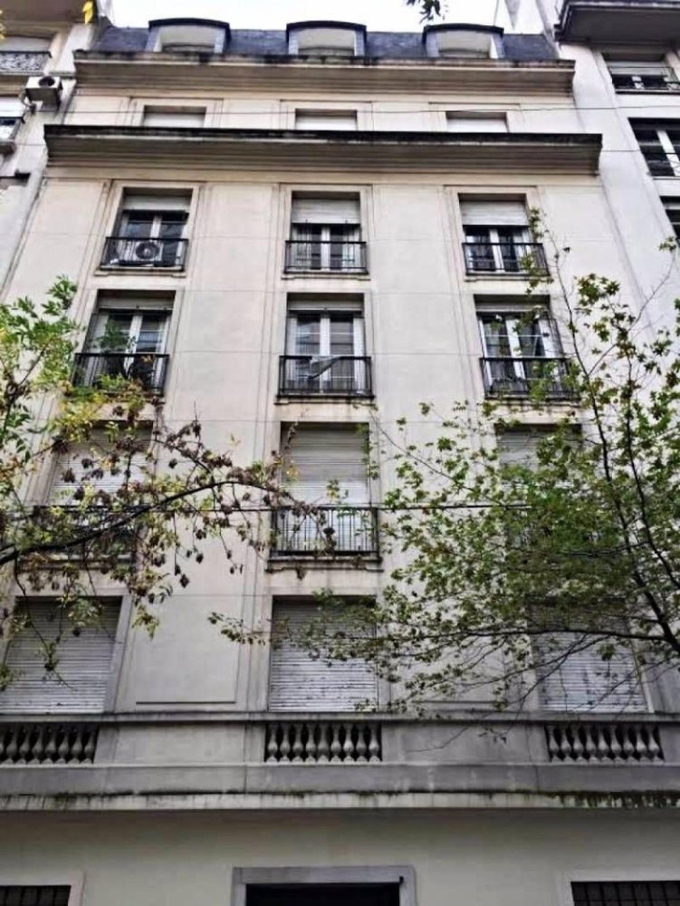 5 bedrooms Apartment in Buenos Aires, Argentina No. 65967