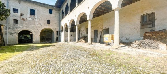 6 bedrooms House in Cavaglietto, Italy No. 377468 2