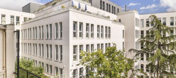 Studio in Paris, France No. 350656 9