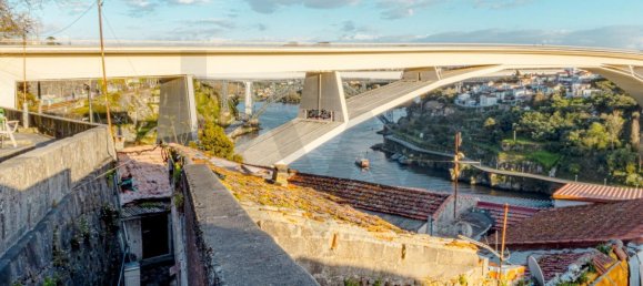 3 bedrooms House in Porto, Portugal No. 63800 24