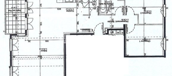 2 bedrooms Apartment in Suresnes, France No. 164019 5