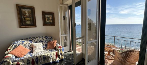 3 bedrooms Apartment in Noli, Italy No. 372373 7