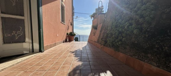 3 bedrooms Apartment in Noli, Italy No. 372373 4