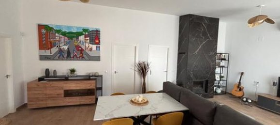 Apartamento de 3 dormitorios en Córdoba, Spain No. 187256 4