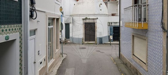 87m² Building in Esgueira, Portugal No. 82765 18