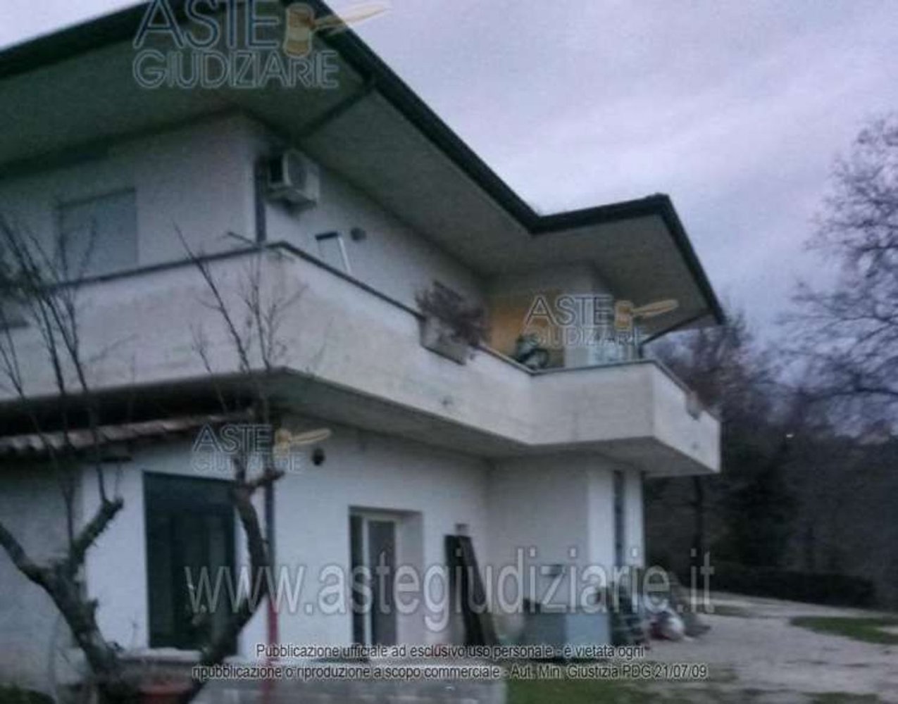 10 rooms Apartment in Frosinone, Italy No. 32416