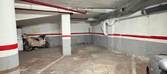 Garaje en Eixample, Spain 38 m² No. 159006 3