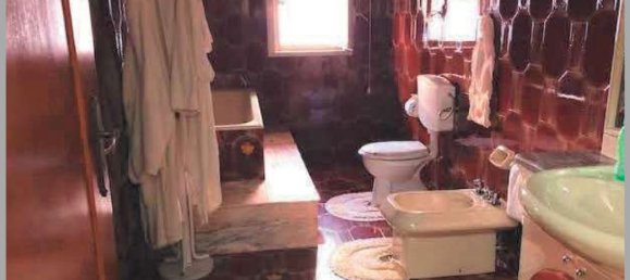 Apartamento de 4 dormitorios en Priolo Gargallo, Italy No. 381690 32