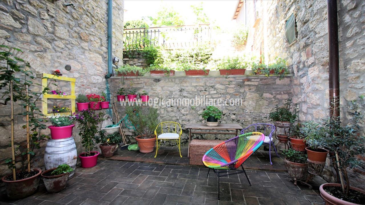 8 rooms Apartment in Sarteano, Italy No. 62818