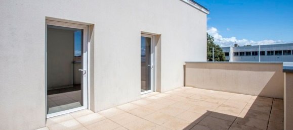 4 Schlafzimmer Haus in Yves, France, Nr. 319581 7