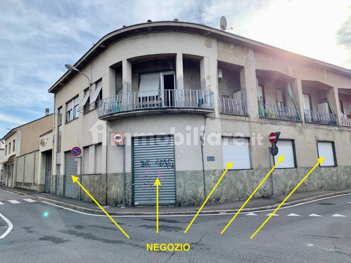 Propiedad comercial en Lissone, Italy 597 m² No. 311138