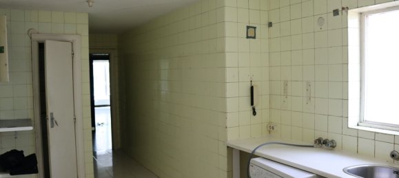 Квартира с 4 спальнями в Леон, Испания № 156964 4