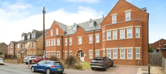 1 bedroom Apartment in Watford, United Kingdom No. 6814 19