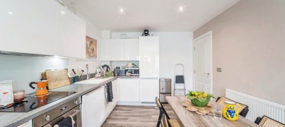 1 bedroom Apartment in Watford, United Kingdom No. 6814 3