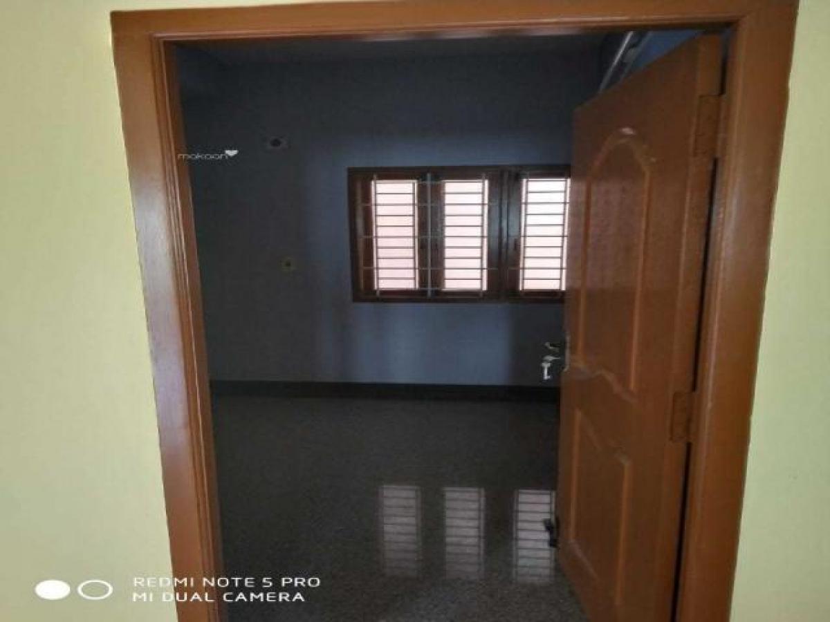 2 bedrooms House in Chennai, India No. 64265