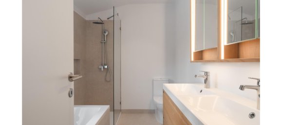 4 bedrooms Villa in Lisbon, Portugal No. 105985 36