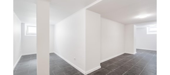 4 bedrooms Villa in Lisbon, Portugal No. 105985 46