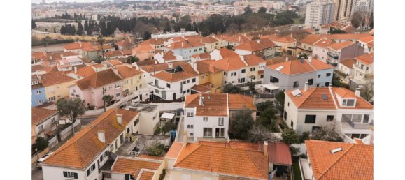 4 bedrooms Villa in Lisbon, Portugal No. 105985 5