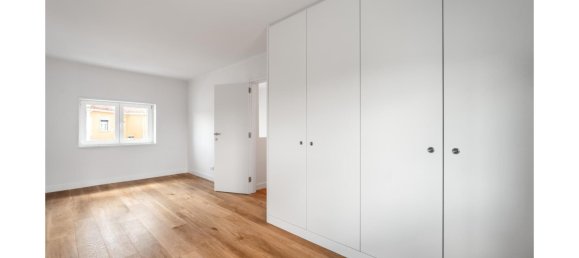 4 bedrooms Villa in Lisbon, Portugal No. 105985 37