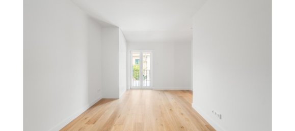 4 bedrooms Villa in Lisbon, Portugal No. 105985 33