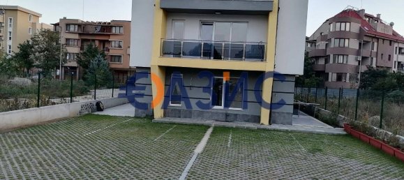 Apartamento de 2 dormitorios en Nesebar, Bulgaria No. 416 3