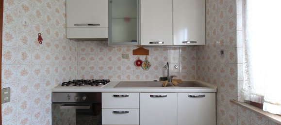 Квартира с 4 комнатами в Фучеккьо, Италия № 289682 22