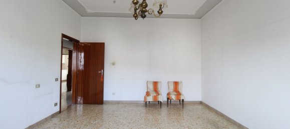 Квартира с 4 комнатами в Фучеккьо, Италия № 289682 12