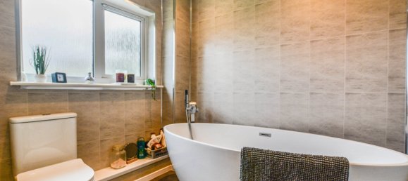 3 bedrooms House in Alford, United Kingdom No. 2030 13