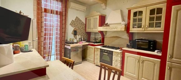 4-salle Appartement à Andria, Italy No. 16380 3