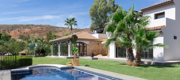 4 bedrooms House in Alhaurin el Grande, Spain No. 53813 4