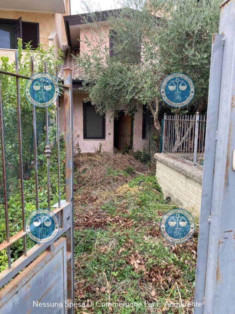 5-Zimmer Villa in Riano, Italy, Nr. 327247