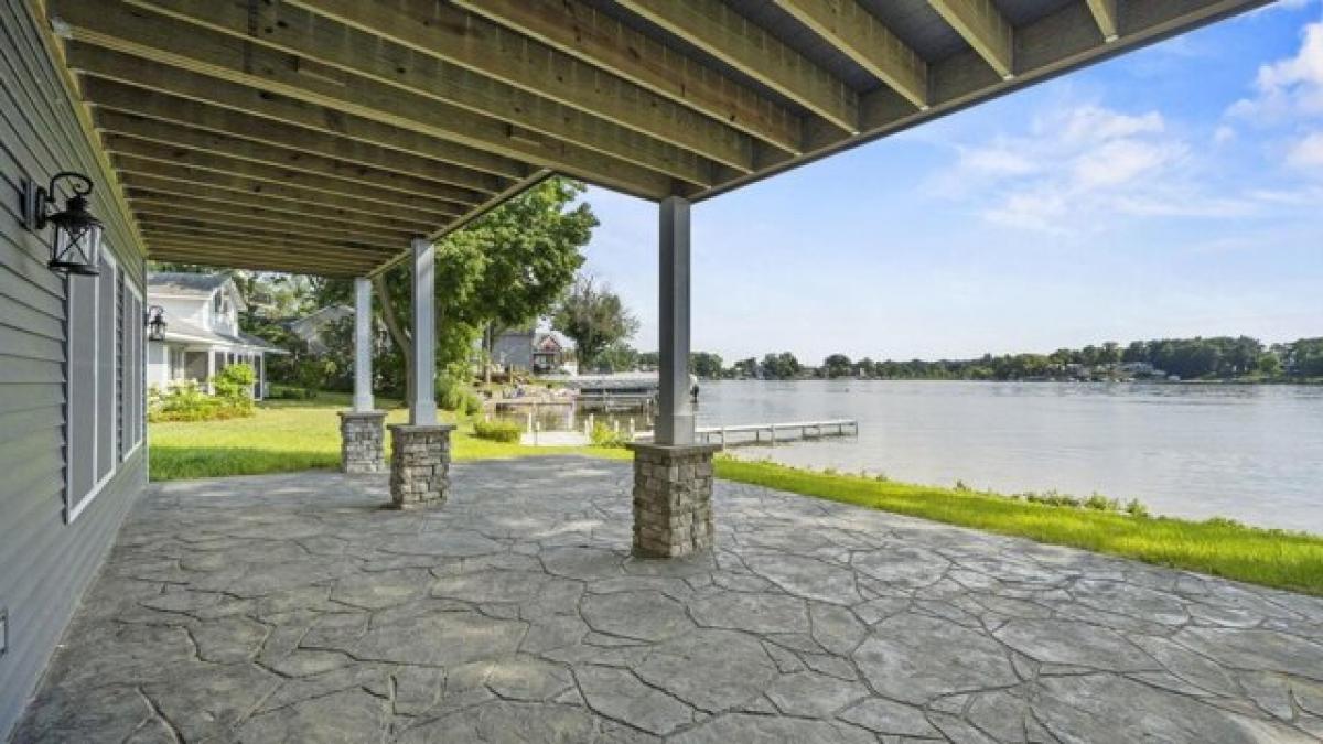 Дом с 7 спальнями в Хамильтон, США № 415527